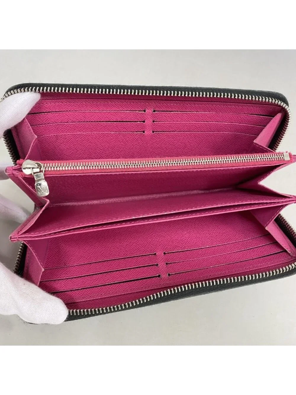 Louis Vuitton Wallet Epi Zippy Noir Hot Pink